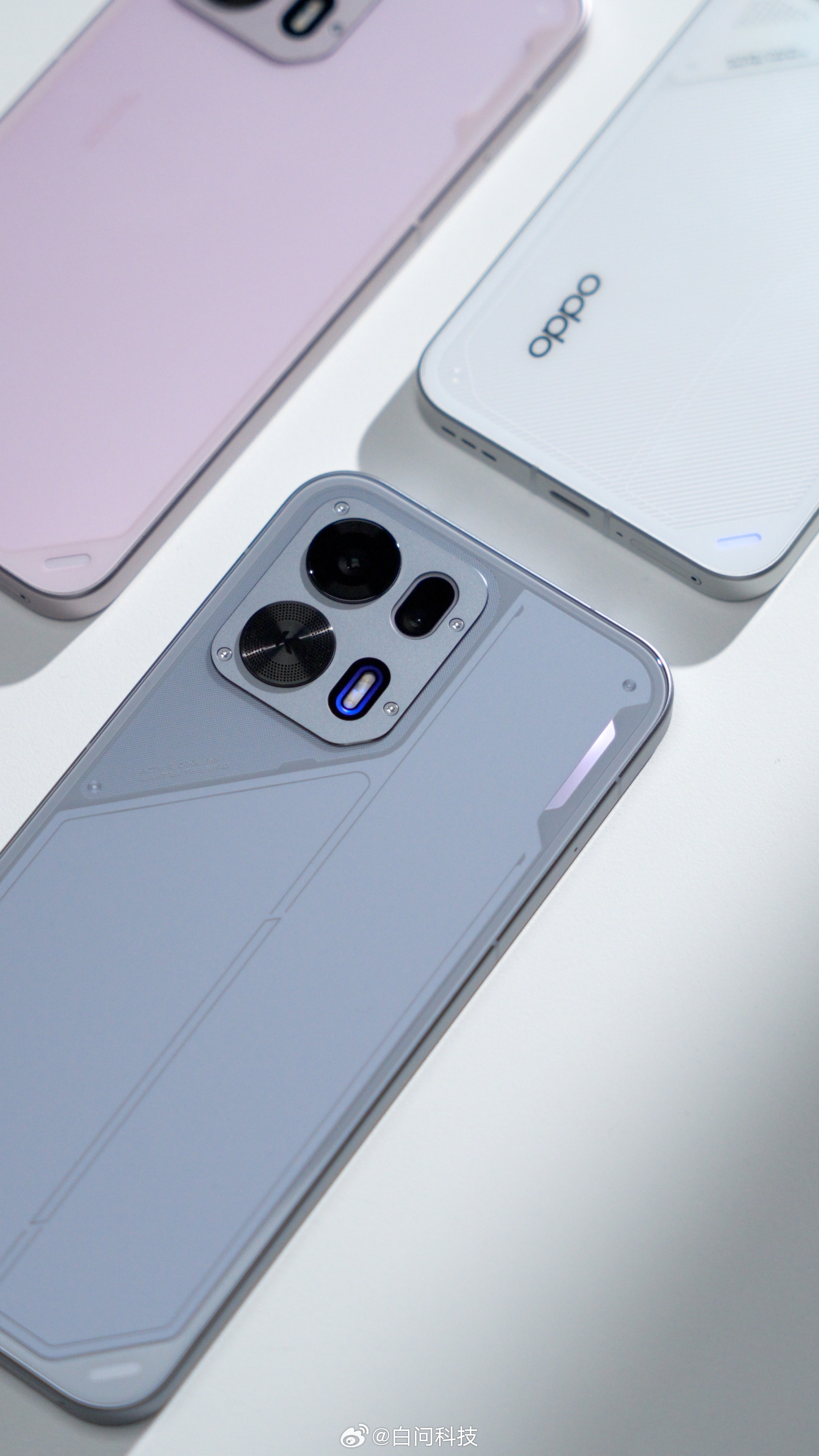 OPPO K15 Pro 系列来啦～黑色和粉色是 Pro、银白色是 Pro+大家