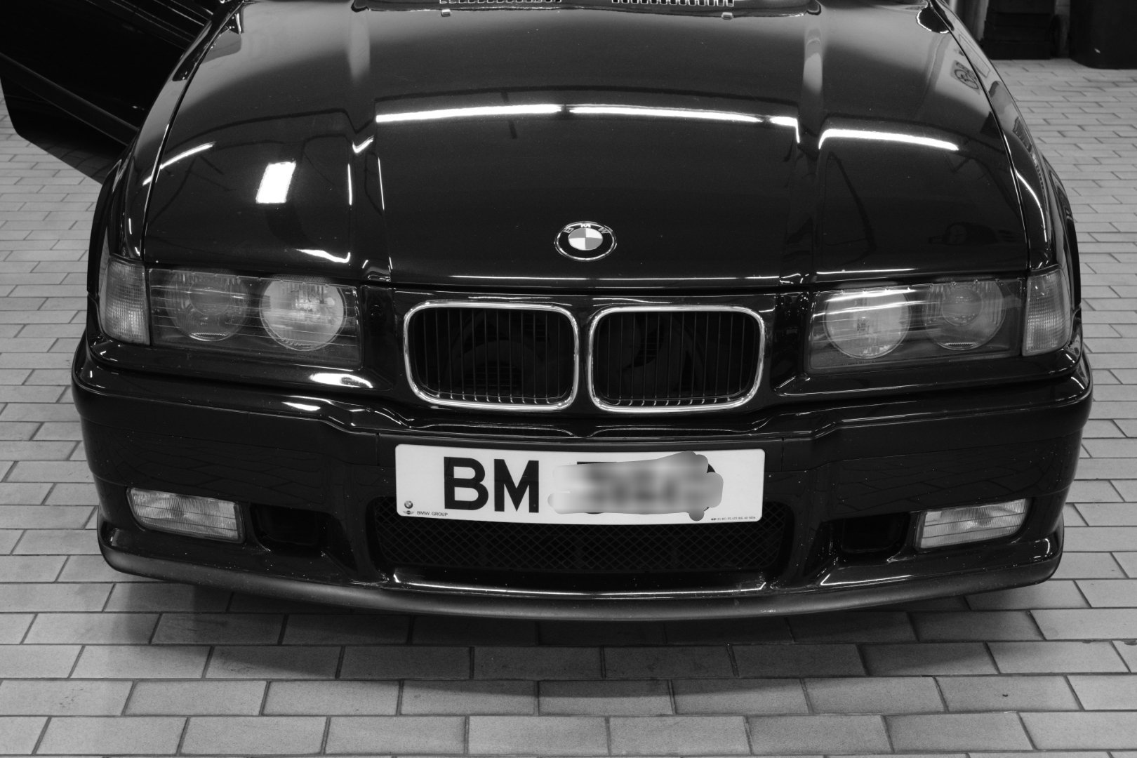 下午又遇到，真的帅，非常小巧，有车企愿意造台这个尺寸的轿跑吗？说不定有意外收获呢