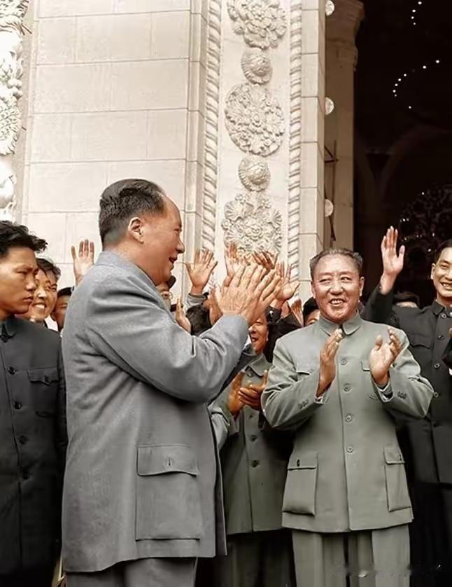 毛主席最伟大的功绩：重塑国魂，让中国人真正挺直脊梁
 
很多人只知道毛主席带领中