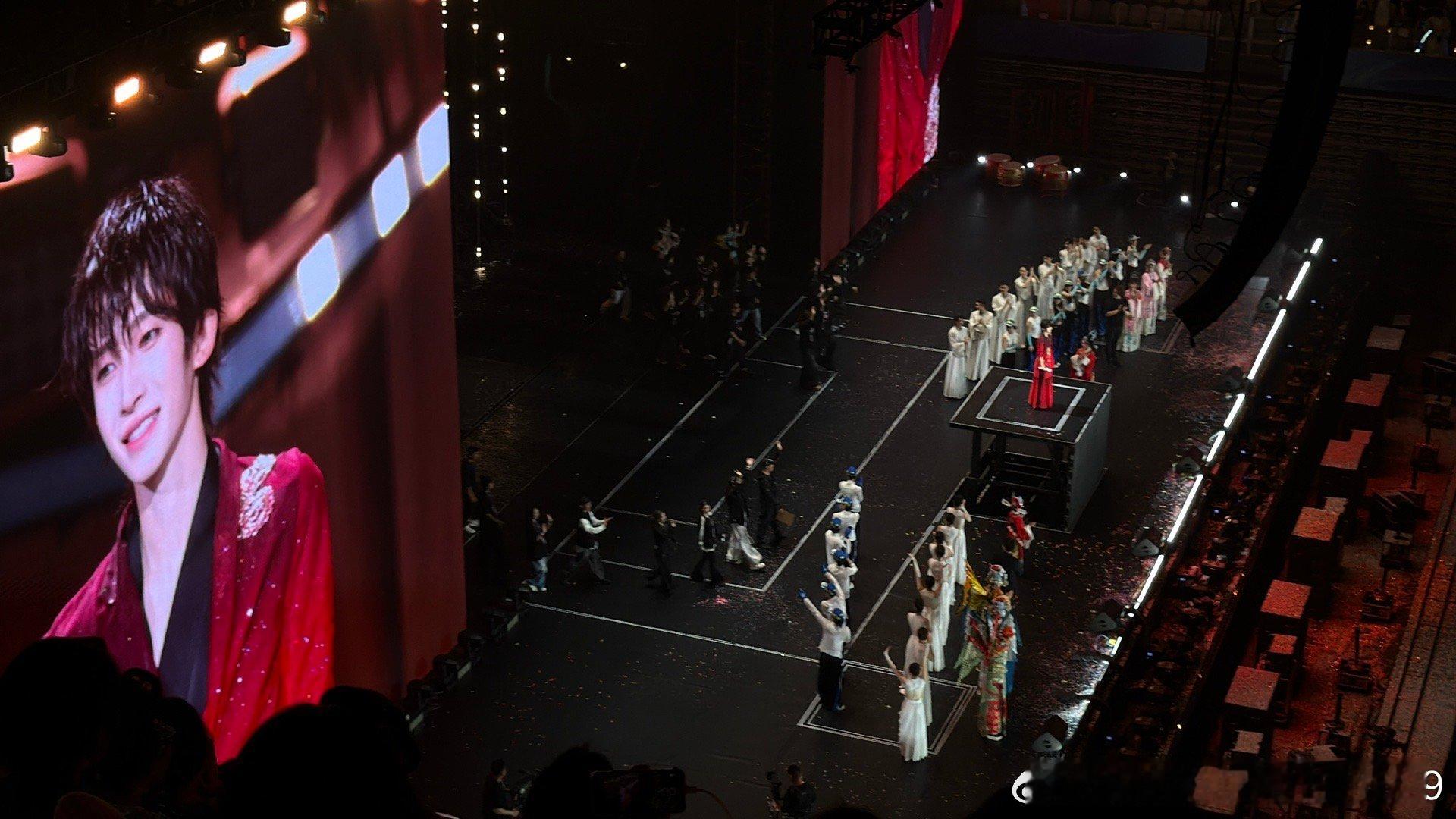 刷抖音刷到了刘宇，才发现以前的抖音小网红居然变成大明星了本人又很喜欢古风，👀刘