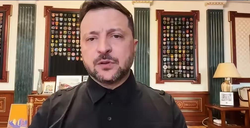 4月21日，泽连斯基称，十分期待欧盟解冻被冻结的900亿欧元贷款。该笔资金因乌克