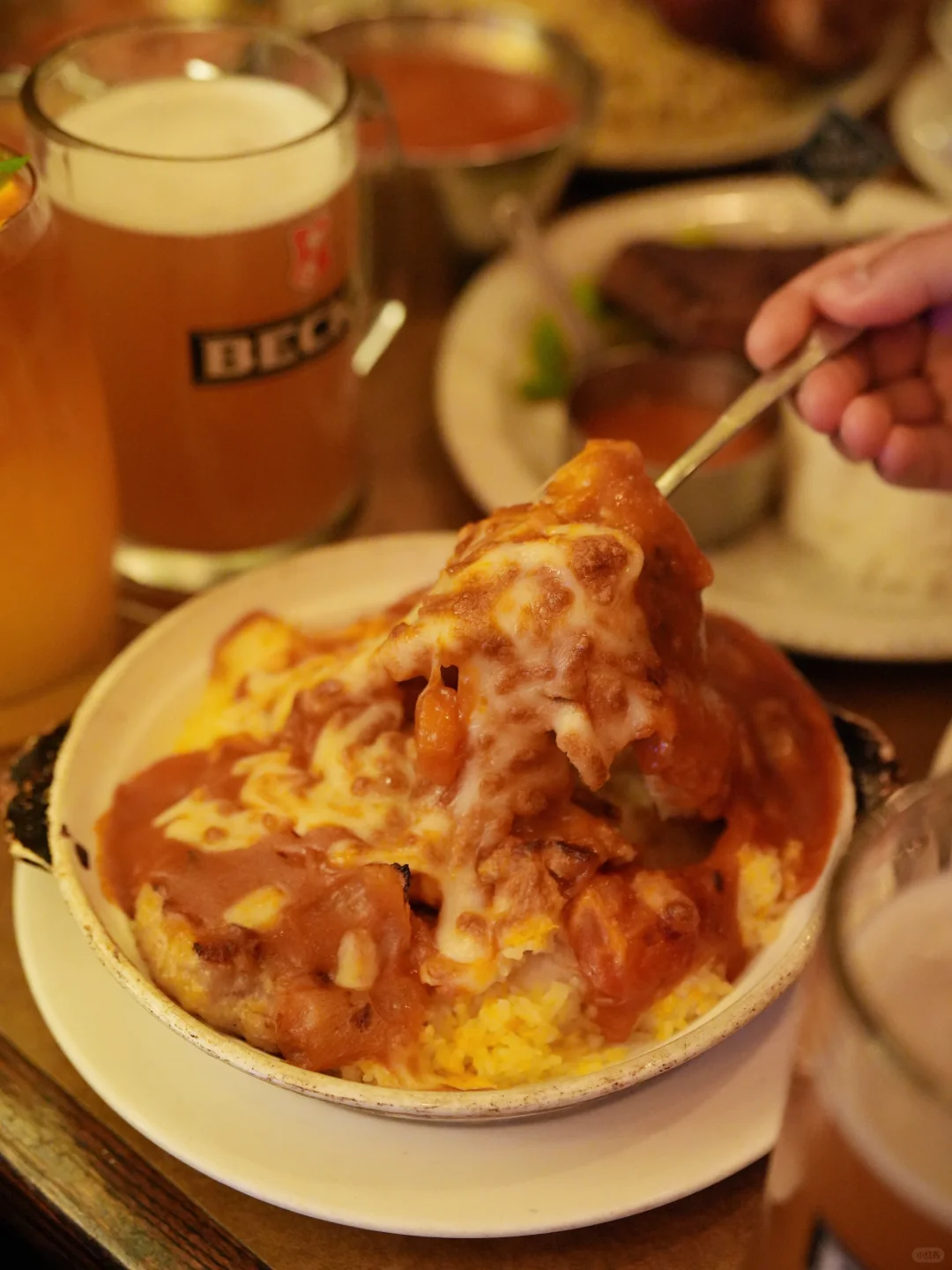 英式酒吧西餐厅｜来香港的第一站就是这里