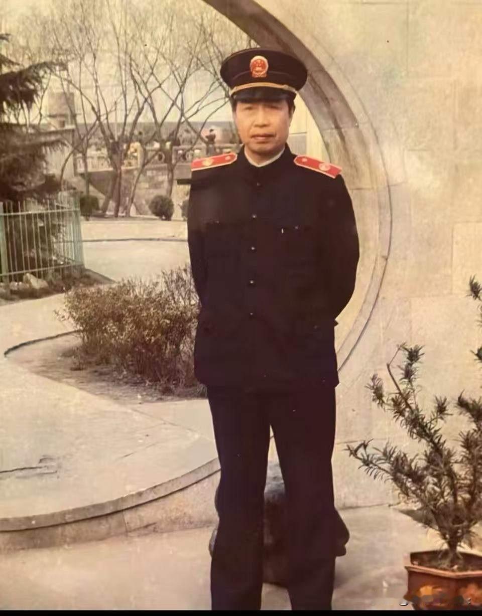 宁波，百岁老人去世后，子女们在家中发现了一封8年前写下的“遗书”，里面特别交代了