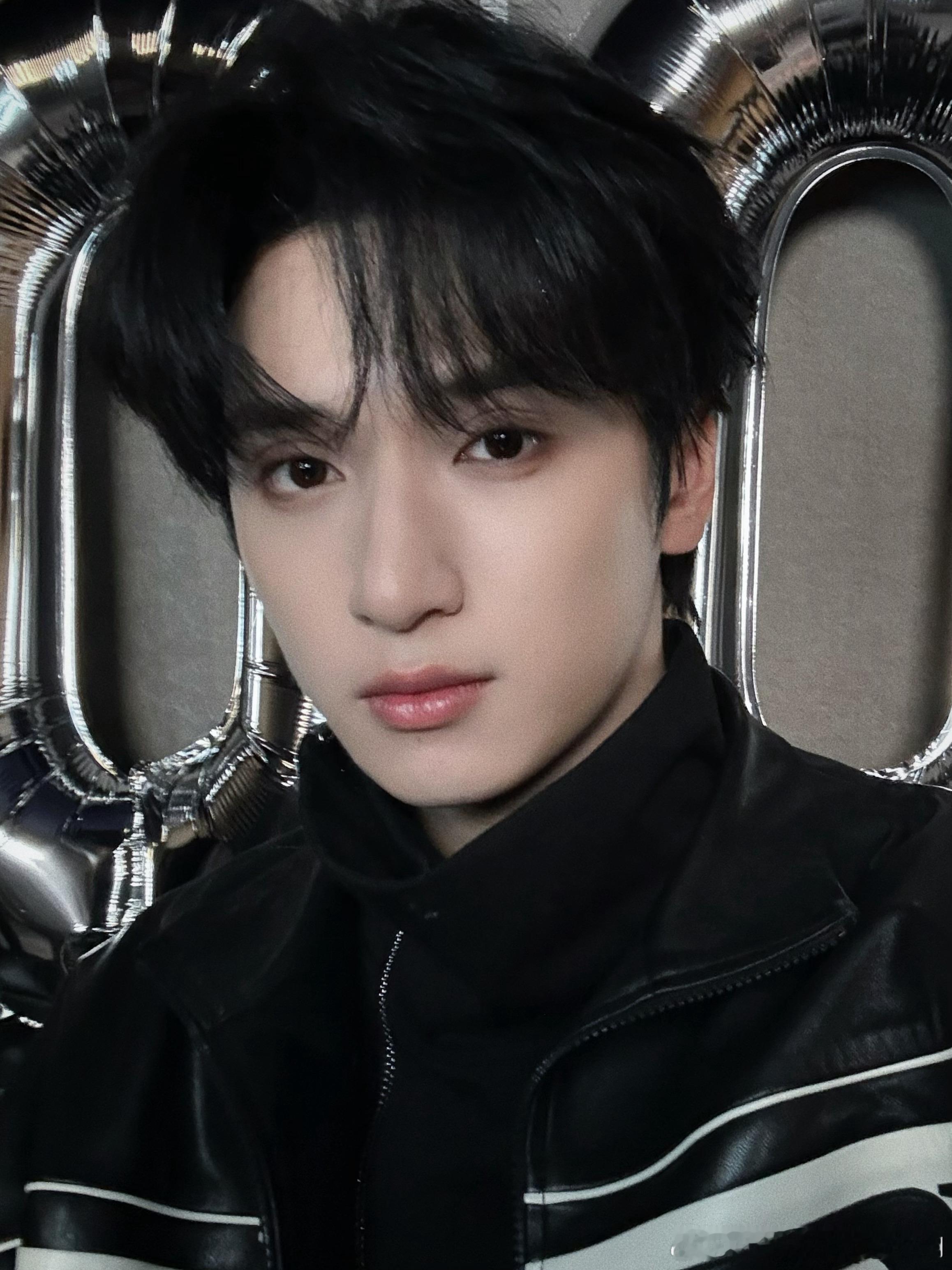 严浩翔📸2000万粉丝纪念🌻 