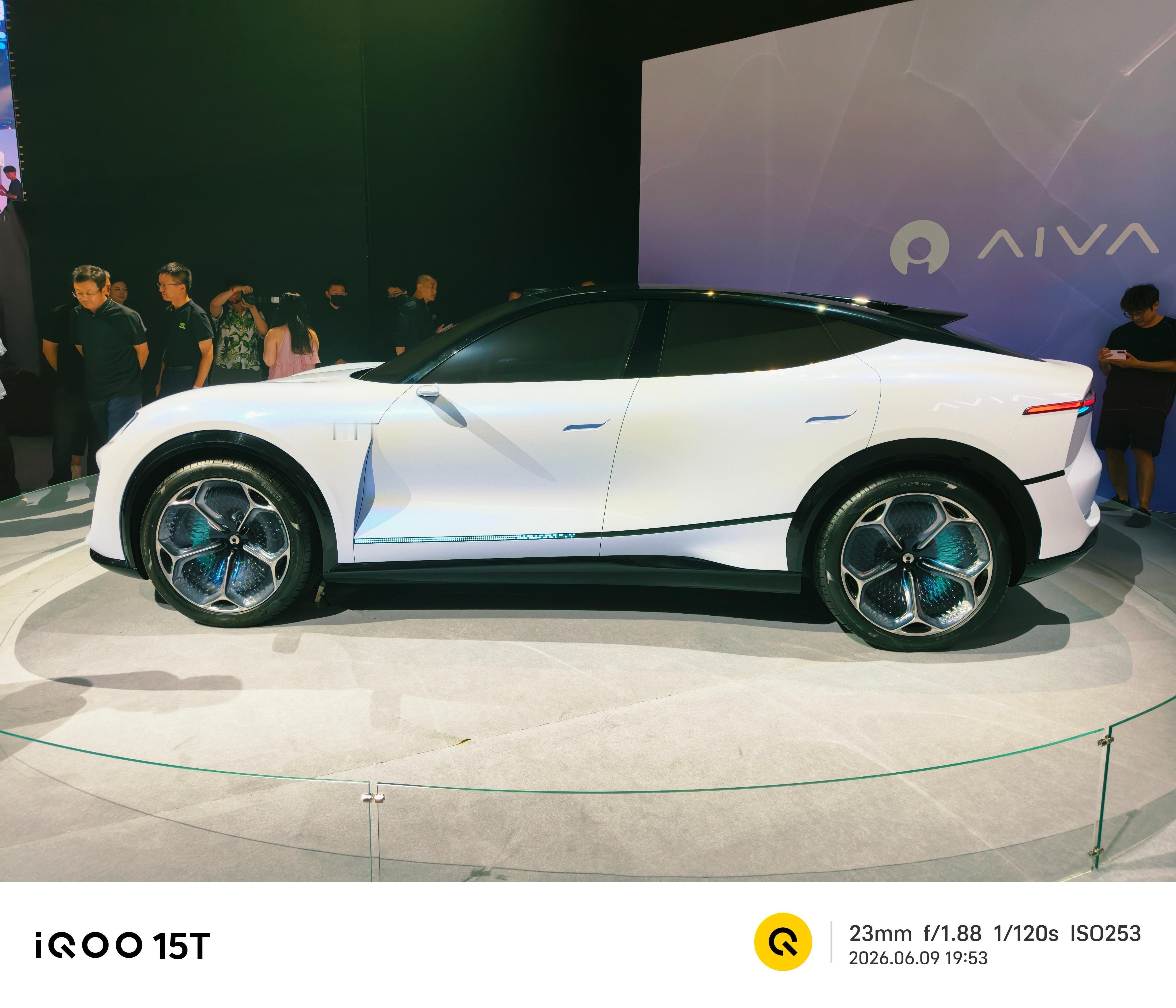 AIVA概念车 Origin Concept抢先看，现场体验了一把AI生命体带到