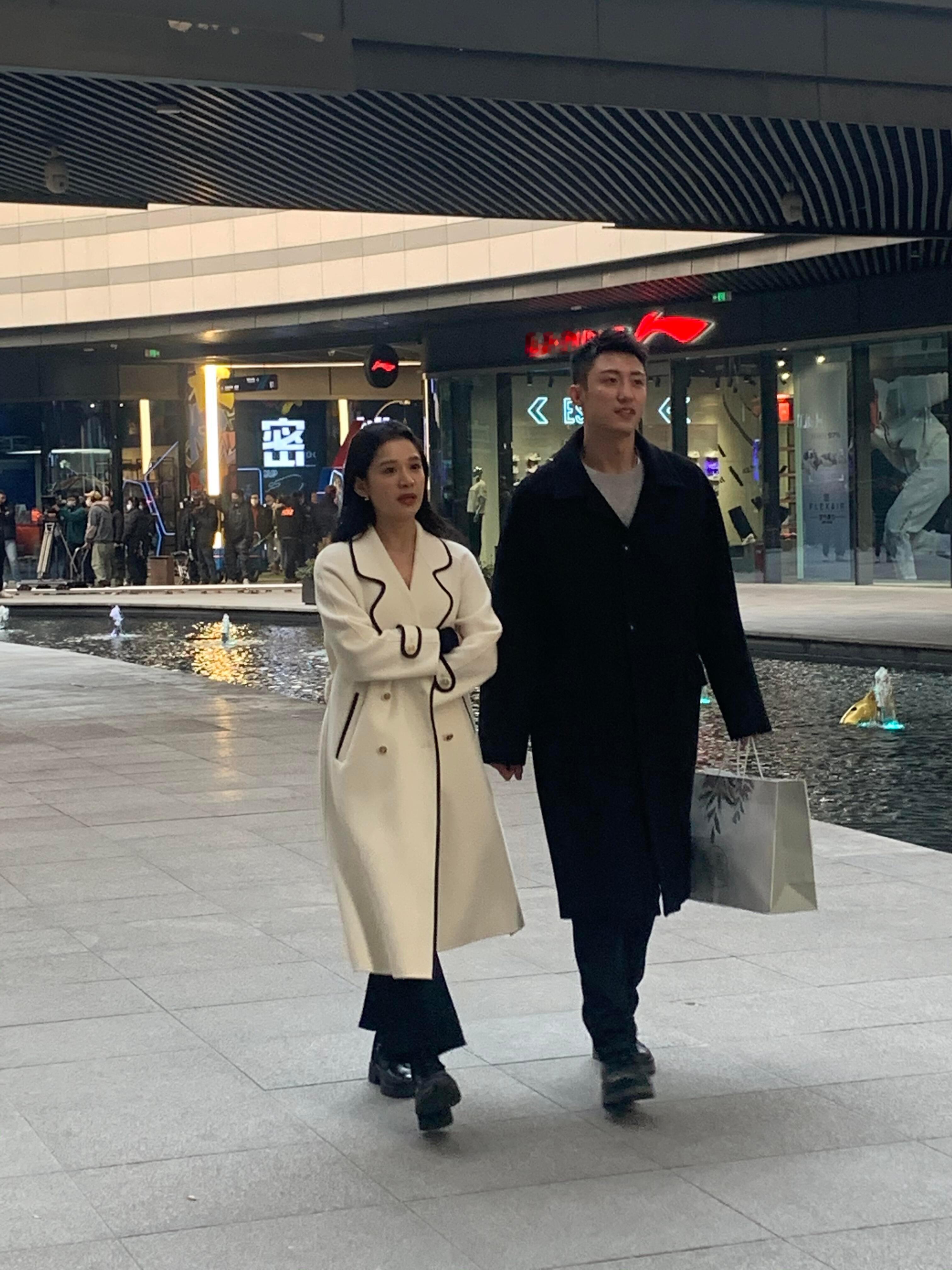 黄景瑜︱《他从火光中走来》︱林陆骁路透2022时的双人合影路透生图太好看了！📕