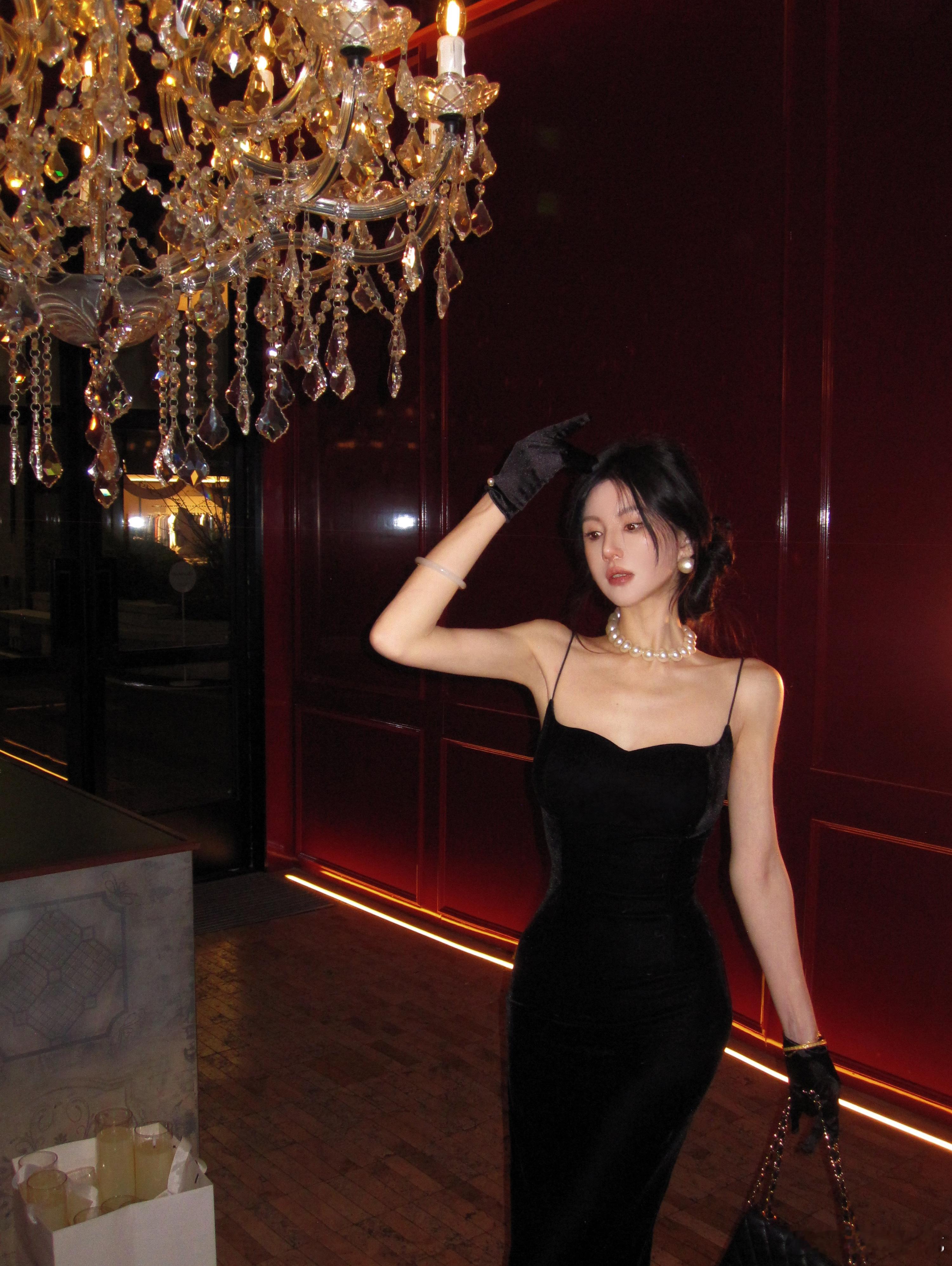 𝑴𝑶𝑺𝑺 𝟏𝟏.𝟏𝟏/𝟐𝟎:𝟎𝟎𝒑𝒎【巴黎夜】🌃?