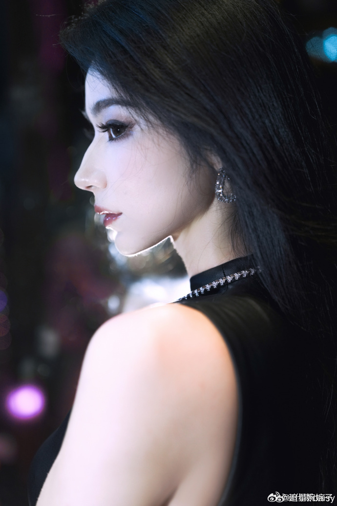 张宸逍发长文安利代斯真的被张宸逍代斯两个人的姐弟情给打动了，如此真诚的安利写小作