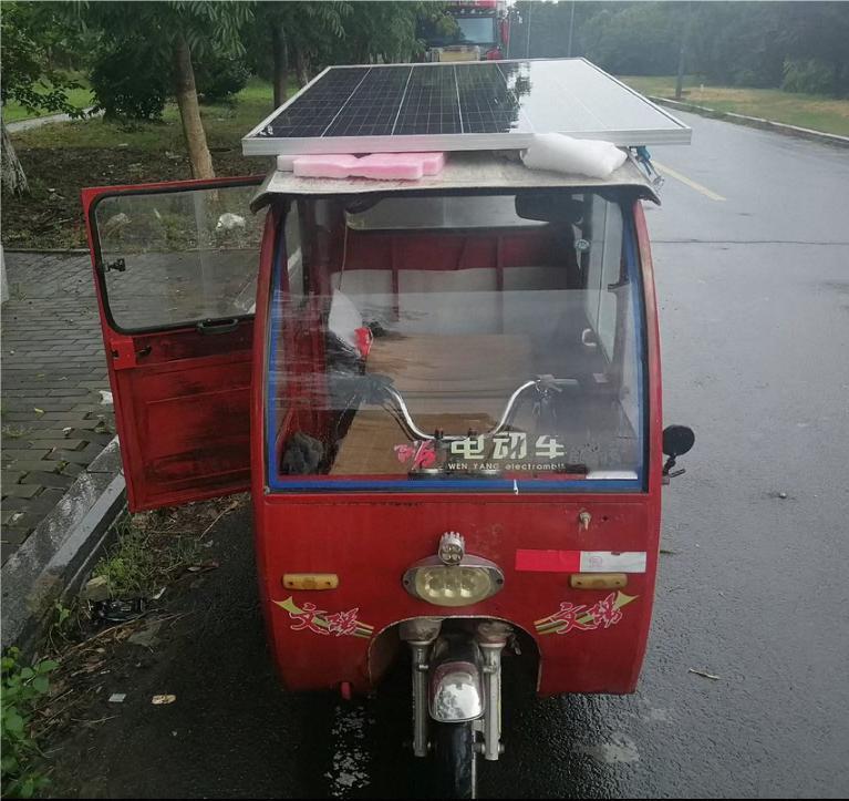 小三轮也能打造小房车，简简单单一张座椅变床，一张车顶太阳能板，适合一个人走走停停