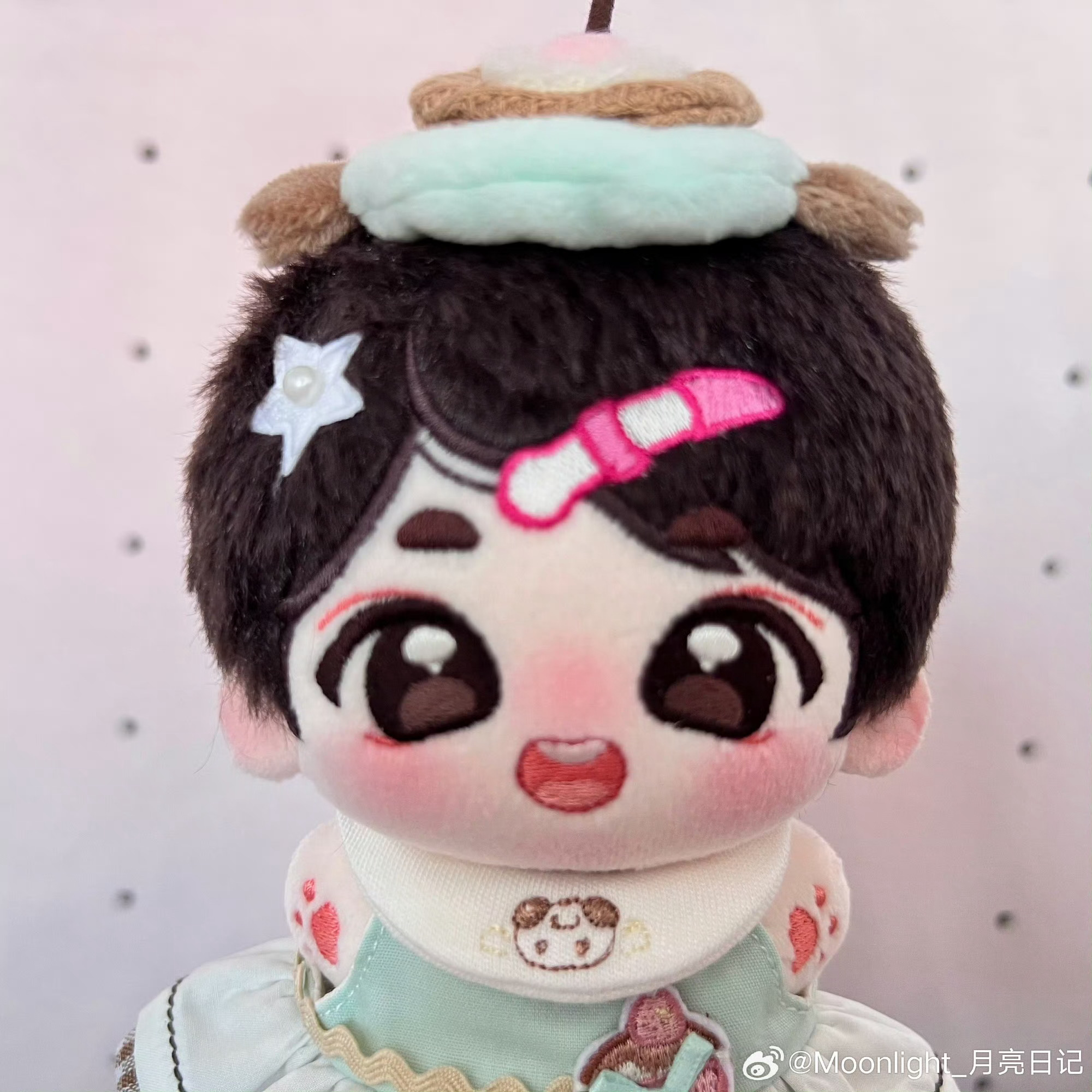 刘耀文刘耀文051 🐺每日一善 0000不要轻易躲开属于自己的阳光，不要轻易抛