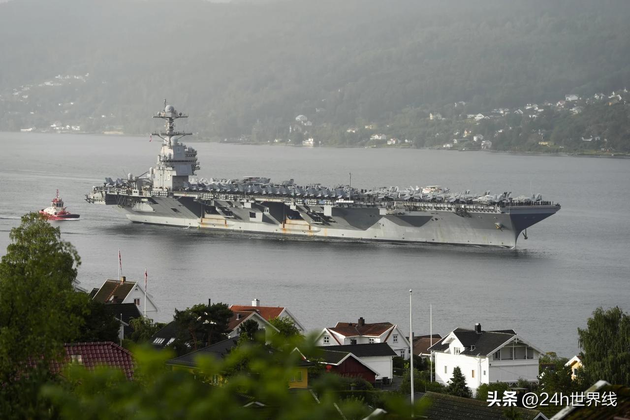 核动力航母禁毒”？外星毒贩？
2025年10月25日，全球最先进的核动力航母——