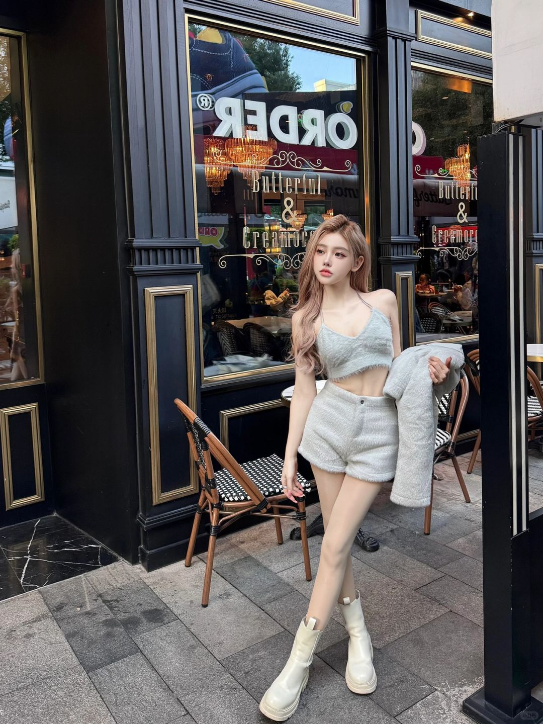 姐姐的腿比你ming都长