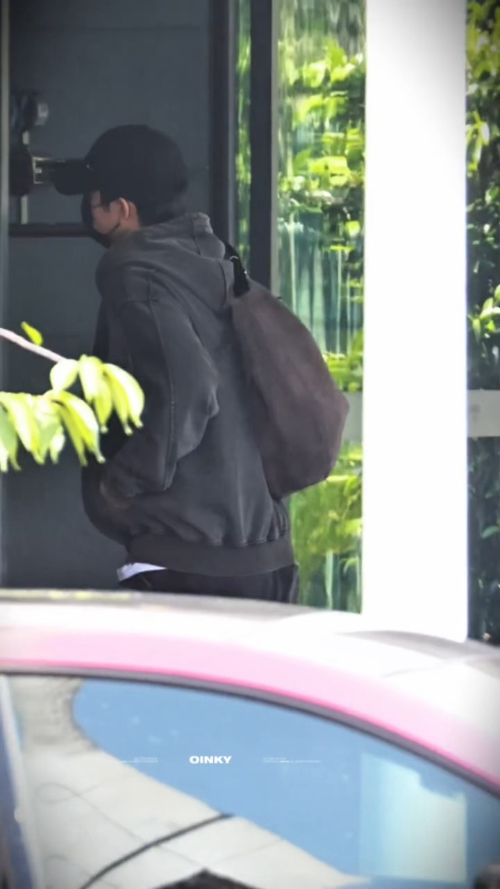 陈飞宇出发厦门路透，要进组拍戏了期待《河清海晏》新戏拍摄顺利，期待周海晏陈飞宇陈