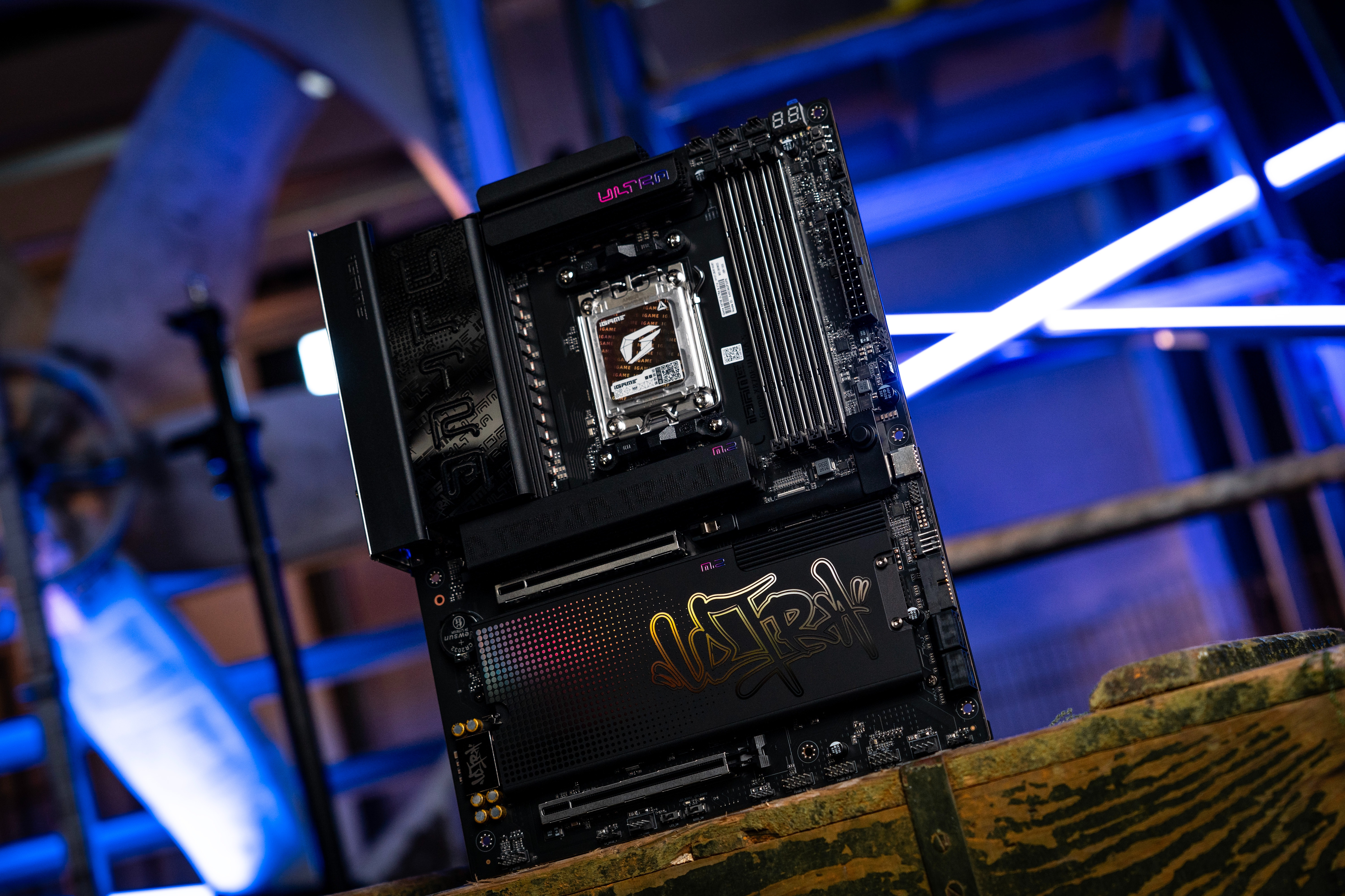 双11旗舰新选择！七彩虹 iGame X870E ULTRA-S 主板开启预售