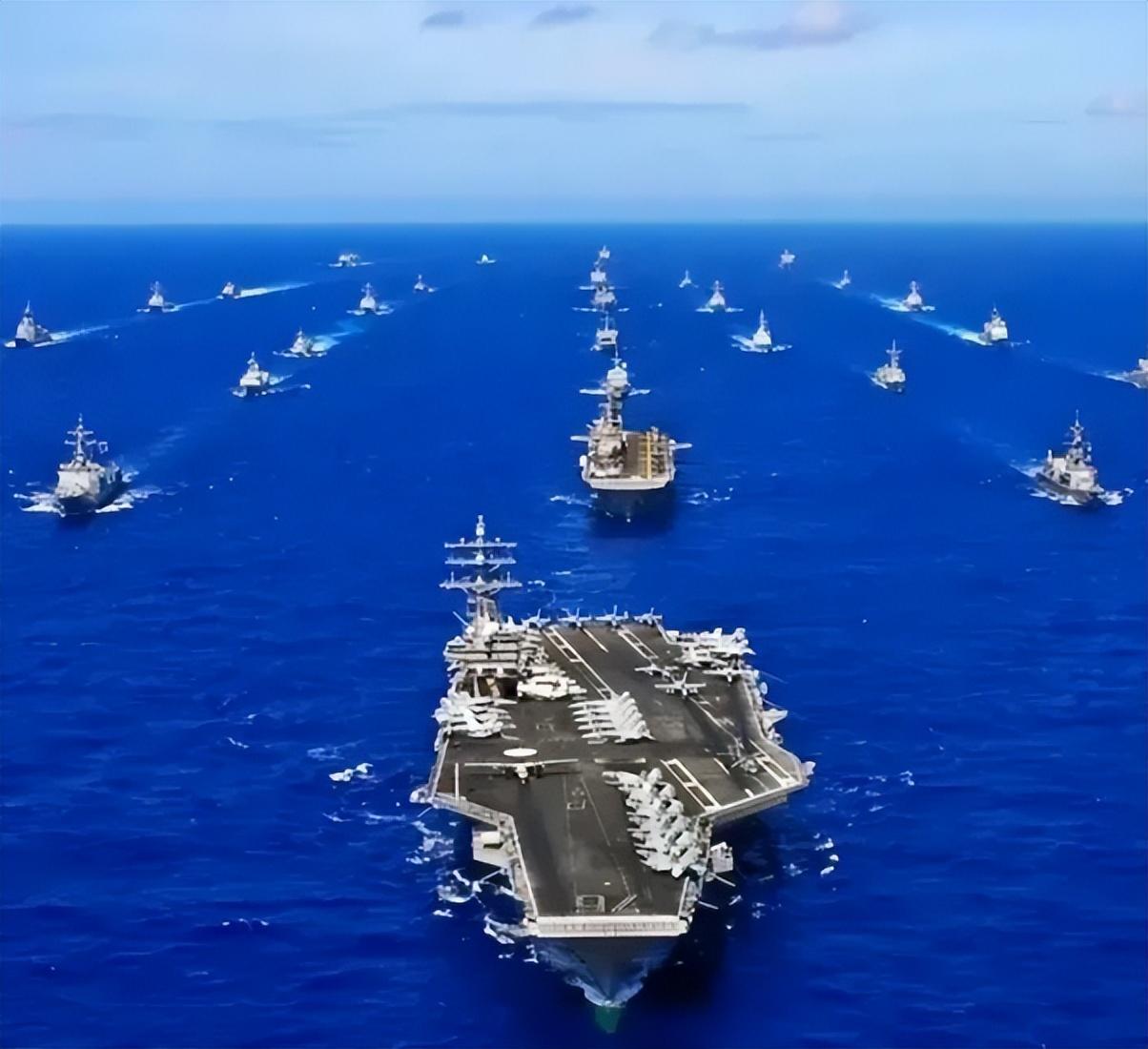 为啥中国有能力掀翻美国霸权，却暂时不动手？留着比掀翻更合中国利益。
不少人纳闷：