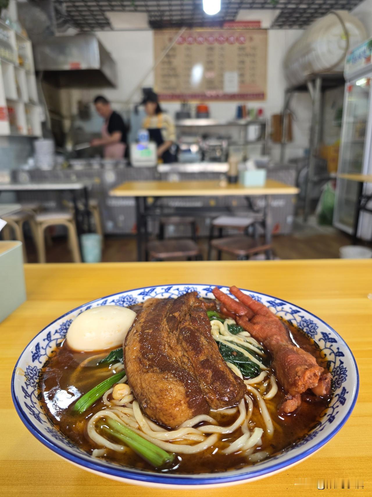 我的脸皮太厚了，真是厚颜无耻……

每次回济南，出去吃的第一顿饭，必定是去磊磊和