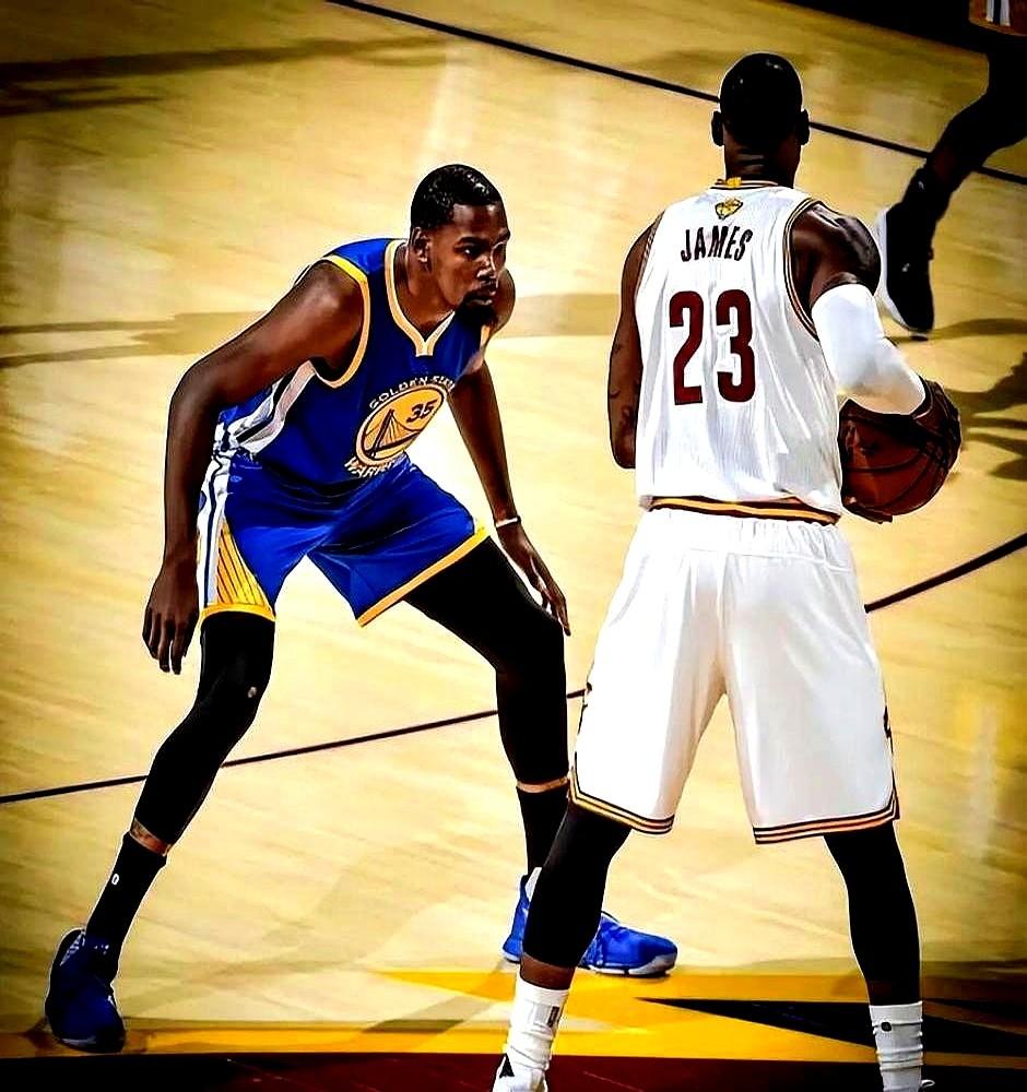 39岁的詹姆斯，巴黎清晨6点还在球馆里，雷打不动练1000次投篮。这让杜兰特彻底