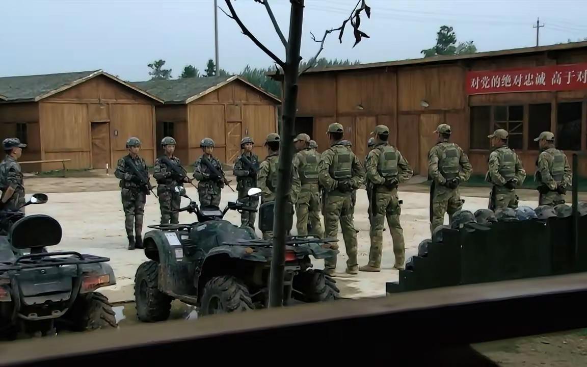 特种兵之火凤凰，女特种兵与男兵，对抗演习