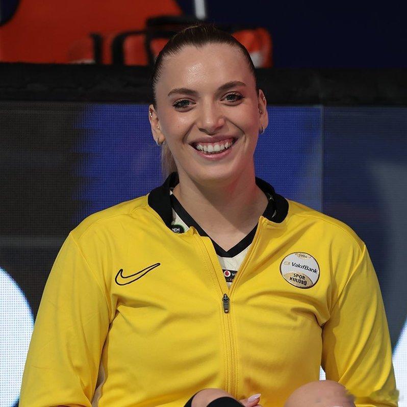 🎙️关于 🇷🇸博斯科维奇，🇹🇷詹苏.奥兹巴伊：“我很高兴能和她一起打球