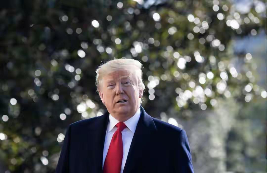 “世纪号”被吞，美国海上霸权露出獠牙

特朗普这话说得够直白——船和油，全都要。