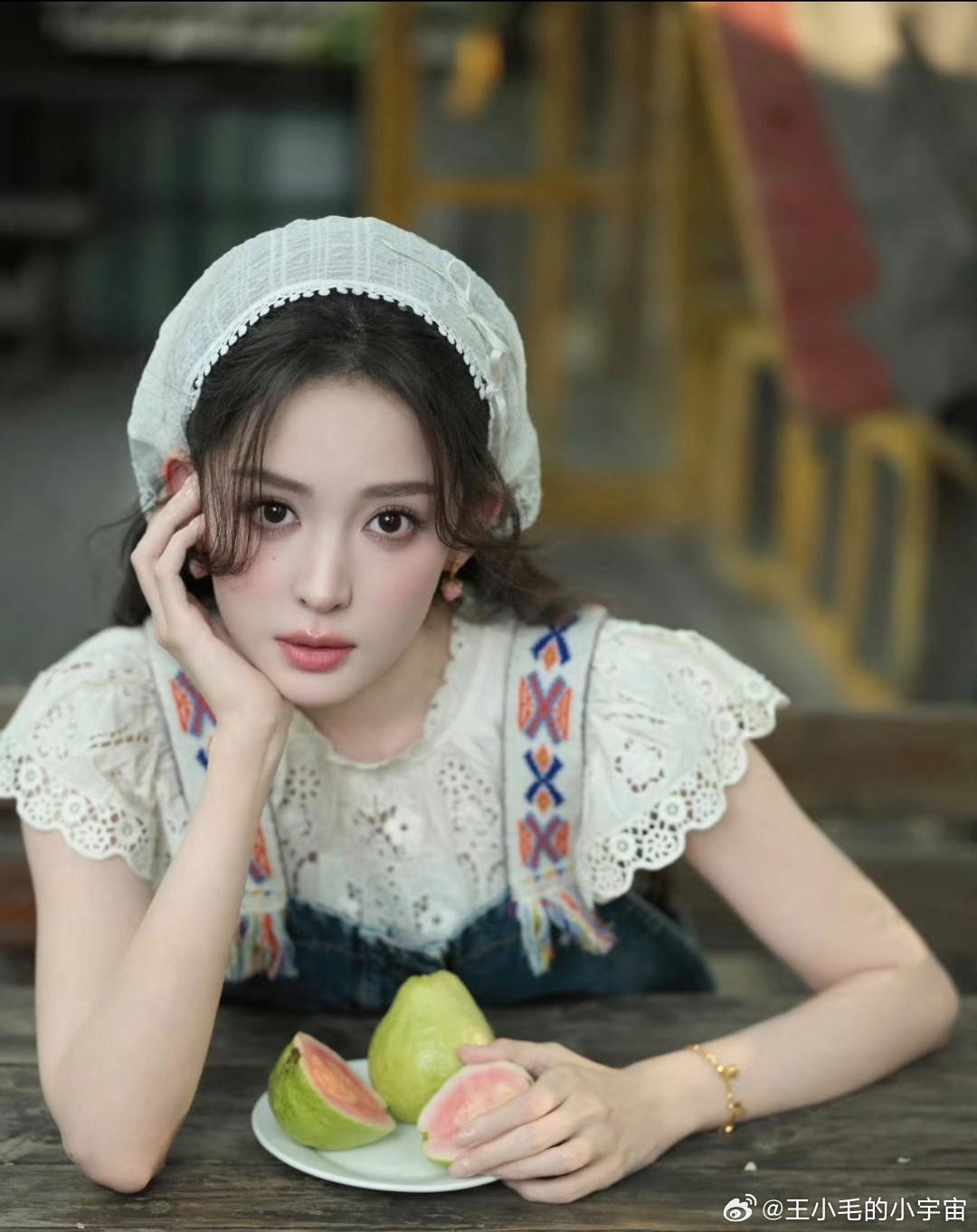 1. 古力娜扎数次碰上临近开机却临时遭到换角的状况，如今她随缘接戏，有合适资源便