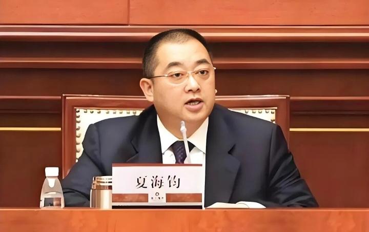 欠下万亿债务却要月花费30万？恒大前高管法庭哭穷惹众怒！

近期香港高院庭审爆出