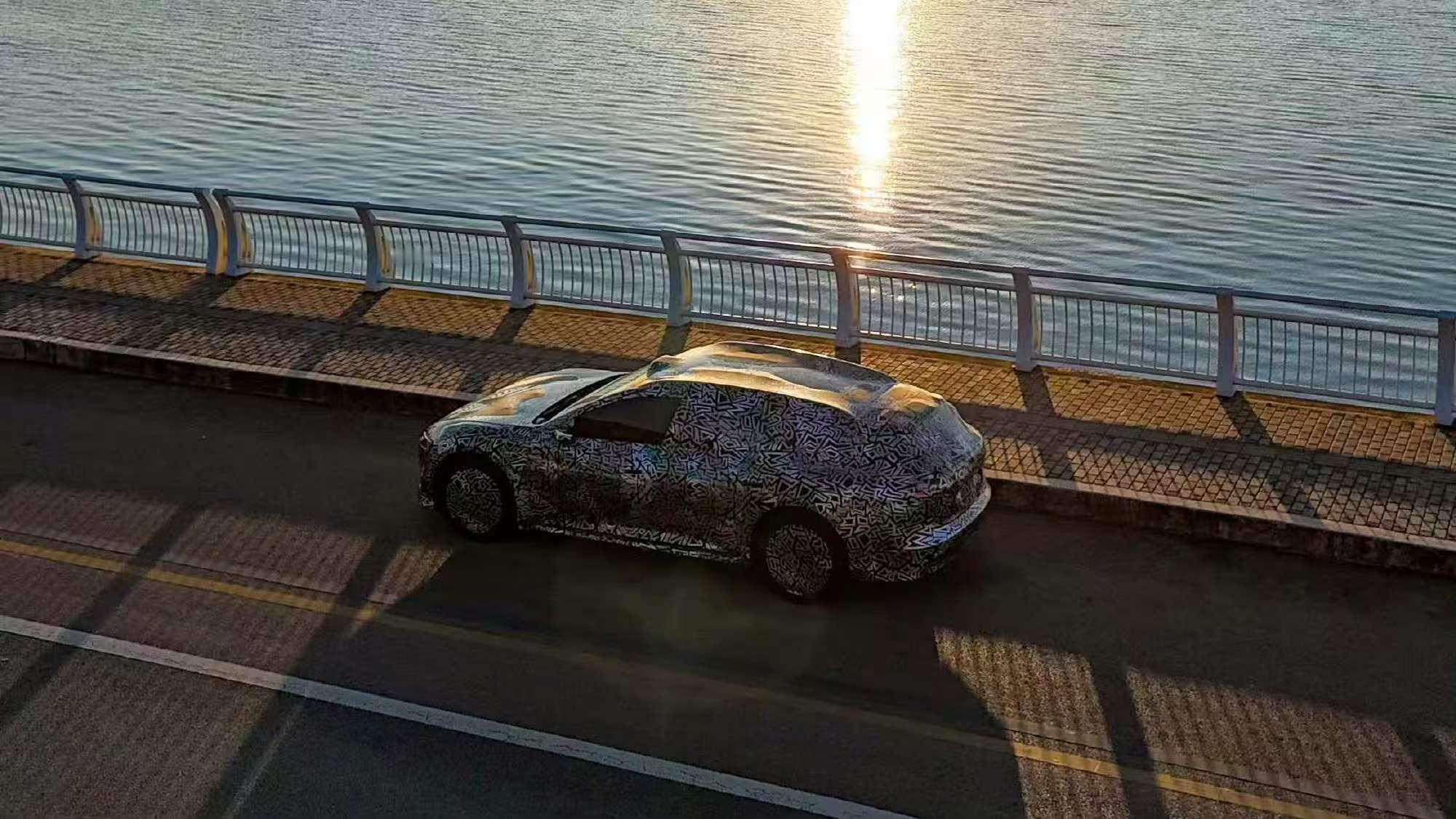 阿维塔全新旅行车谍照曝光阿维塔终于下场旅行车赛道，直接给新能源旅行车市场整了个王