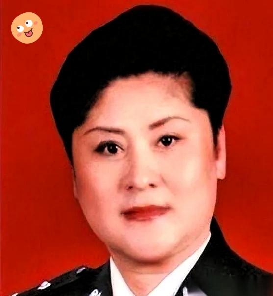 穿幼儿园老师制服走进歹徒窝的女人，才是真的人间勇士！
 
28个吓呆的孩子，一个