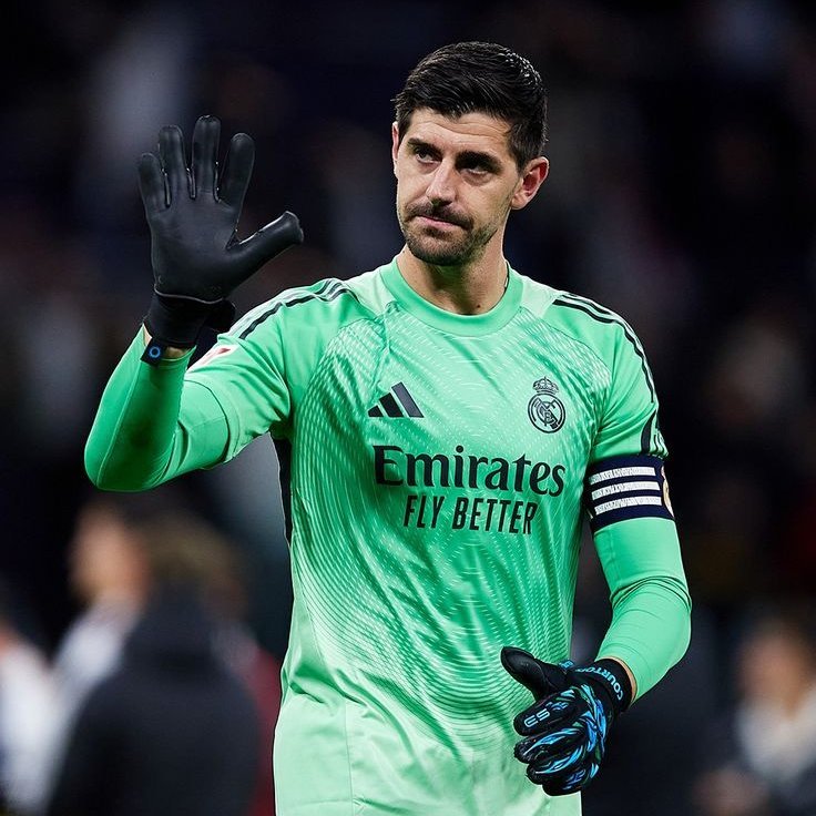 马卡：库尔图瓦即将与皇马续约。halamadrid