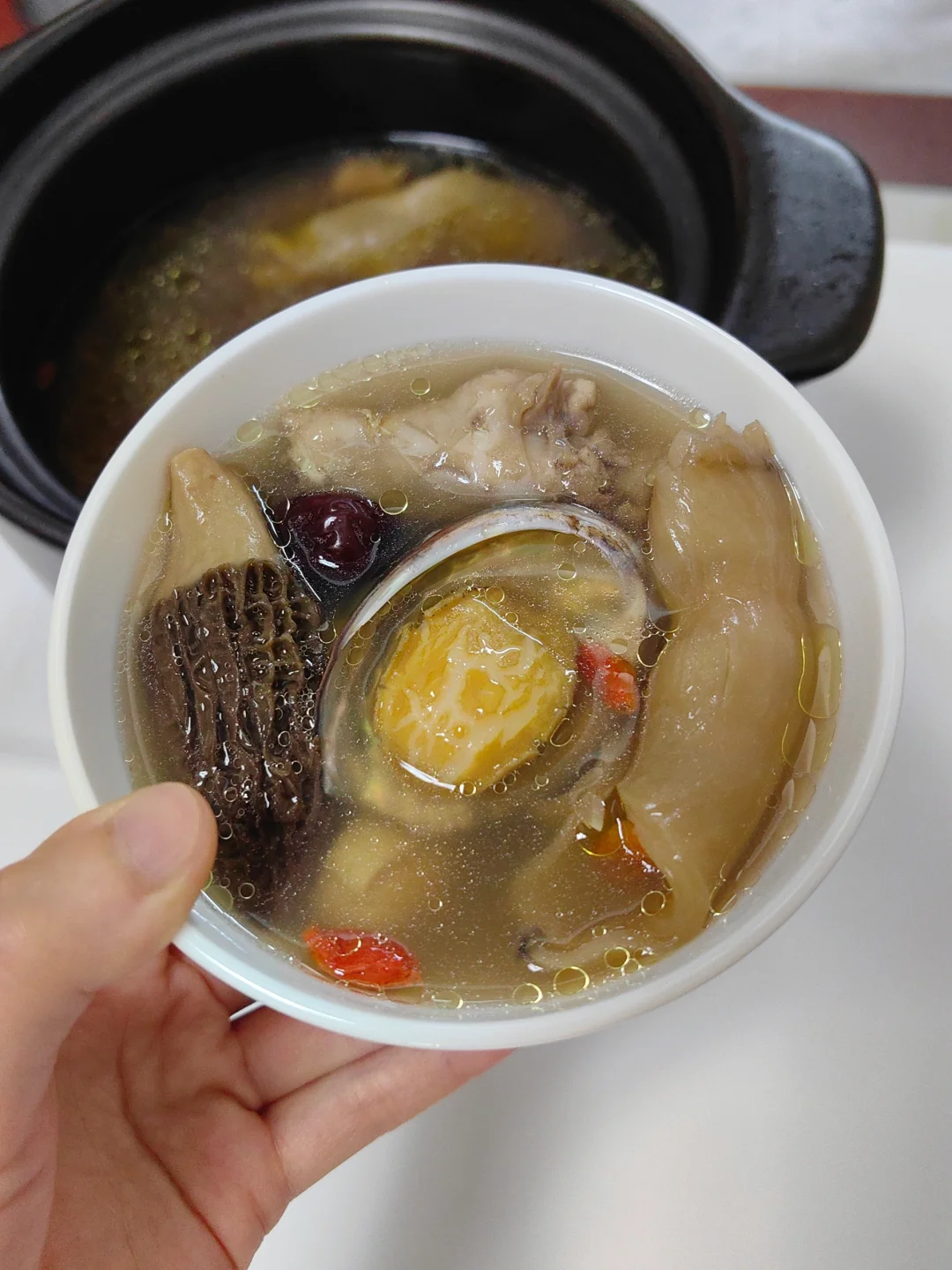 羊肚菌花胶鸡汤，永远可以相信食补的威力！