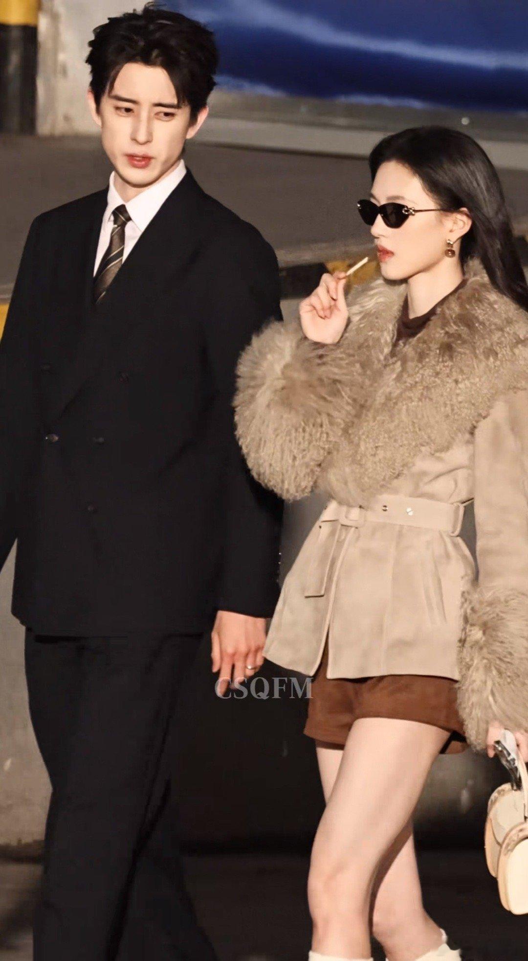 敖瑞鹏沈羽洁其实挺适合岑森和季明舒的，至少养眼 