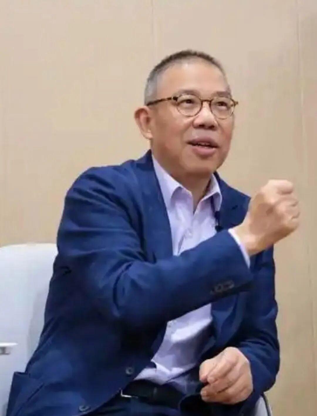 首富钟睒睒再轰电商平台是“绞肉机”，我们老头老太太的杂货铺谁来救？
 
 
 首