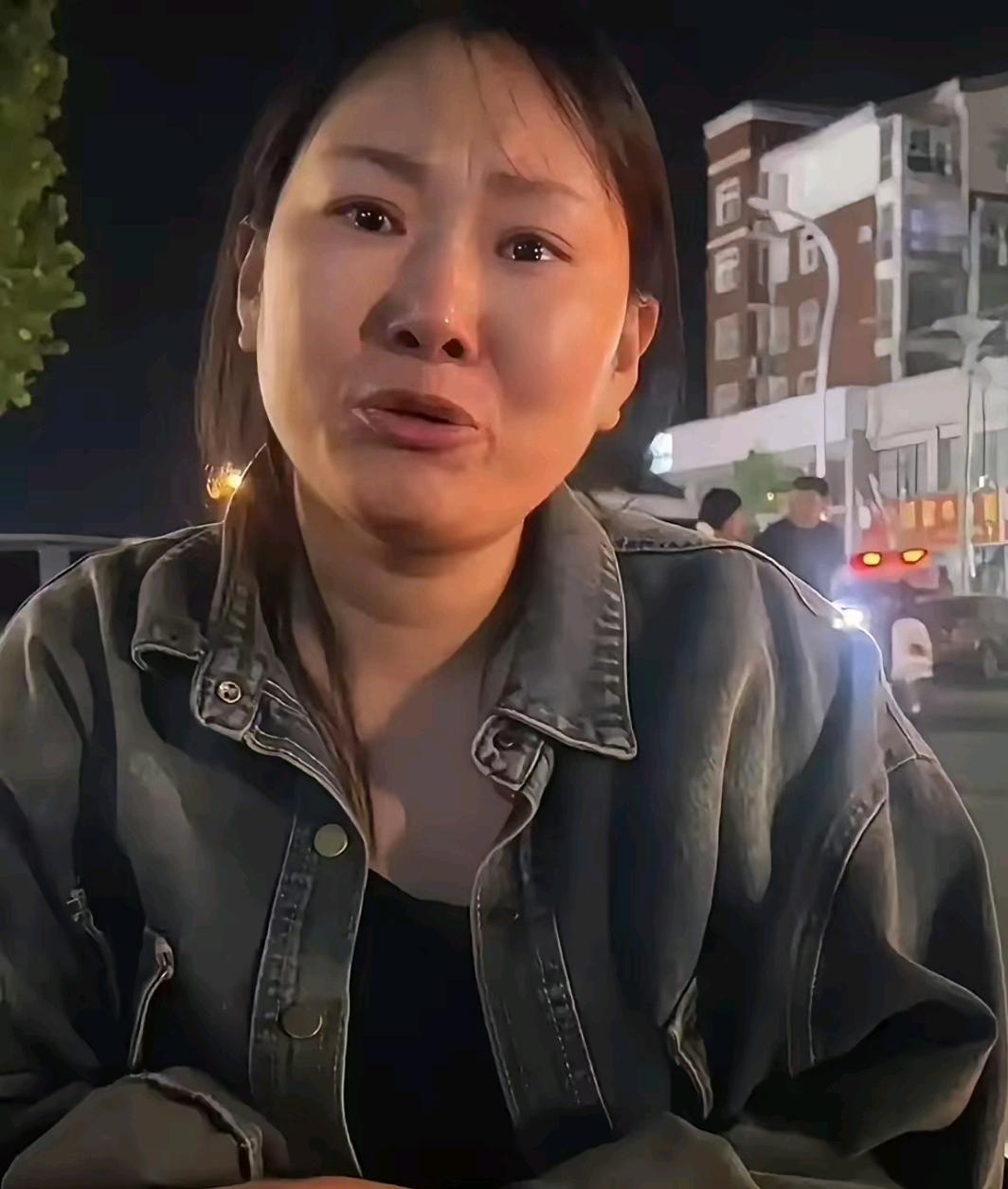 河南商丘，90后女子带孩子深夜摆摊。一男子吃完炒面，竟转了60000元！女子惊得