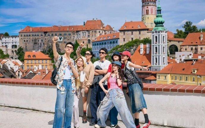 花少同心季微博爆款综艺花少7你的福气还在后头花儿与少年 刚补完花少7的收官特辑，