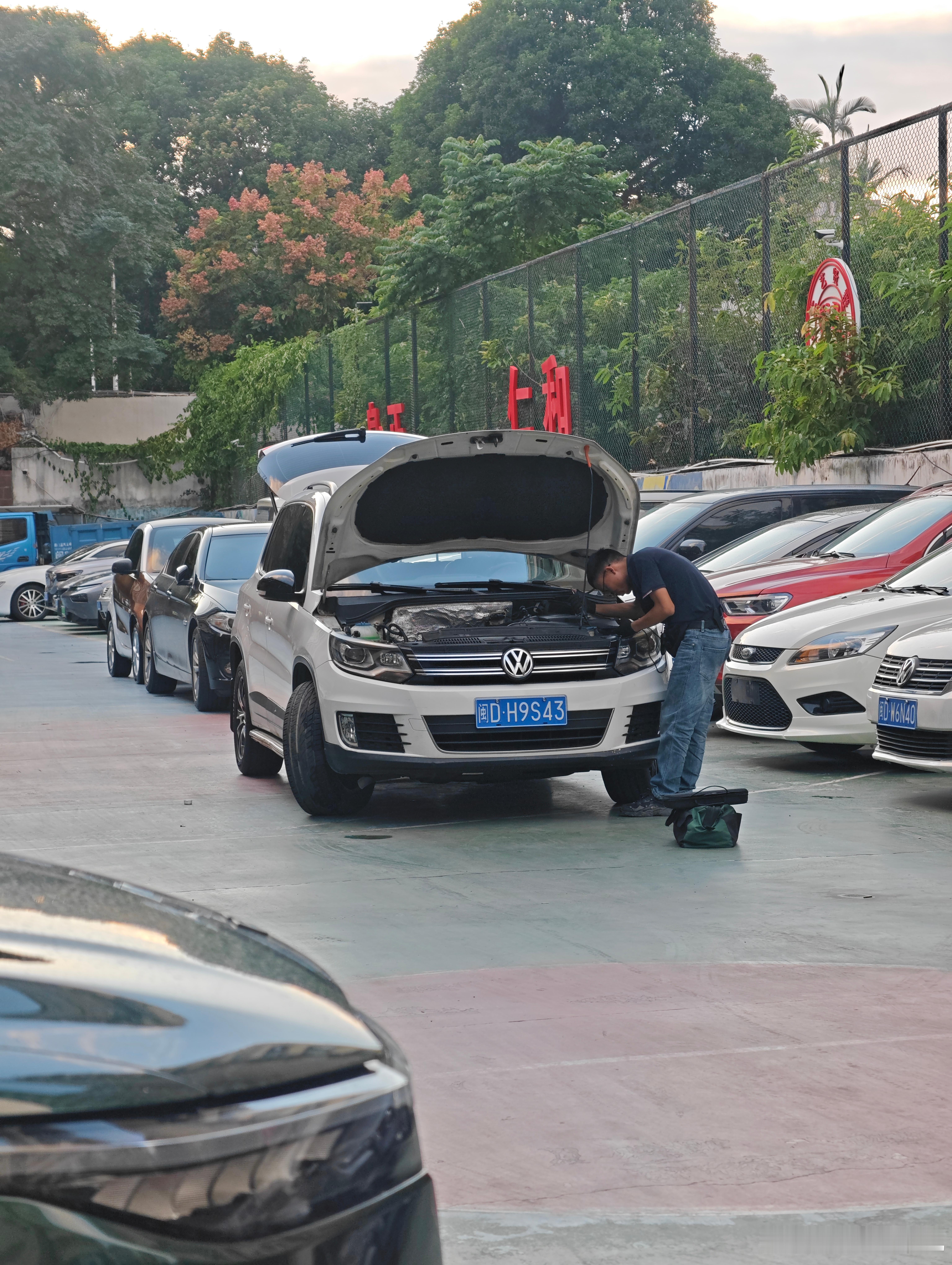 现在很多客户都只认查博士检测，现在2万多的车也开始检了[允悲] ​​​