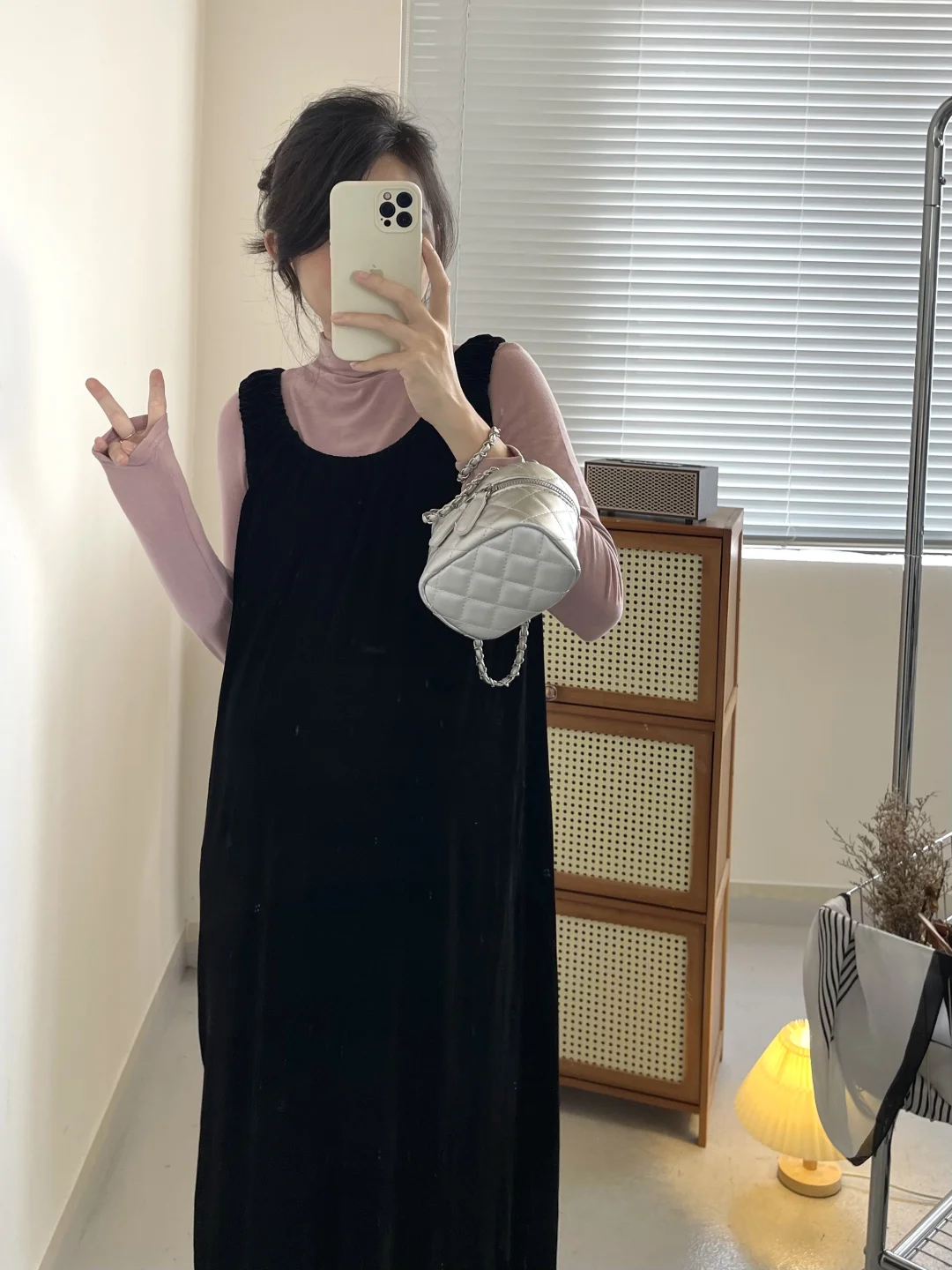 丝绒背心长裙还是有点高级的～