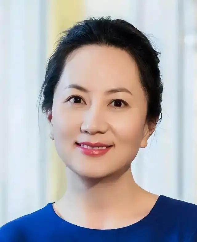 第17微：看了《不跪》视频，突然想到孟晚舟。
顺手用手机找了几张图片，直到现在我
