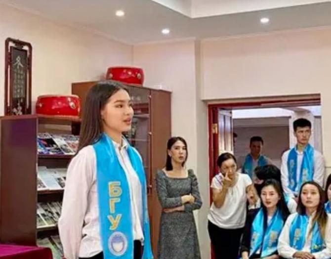你能想象吗？一个与中国相距1378公里的中亚国家--吉尔吉斯斯坦，竟然与中国有着