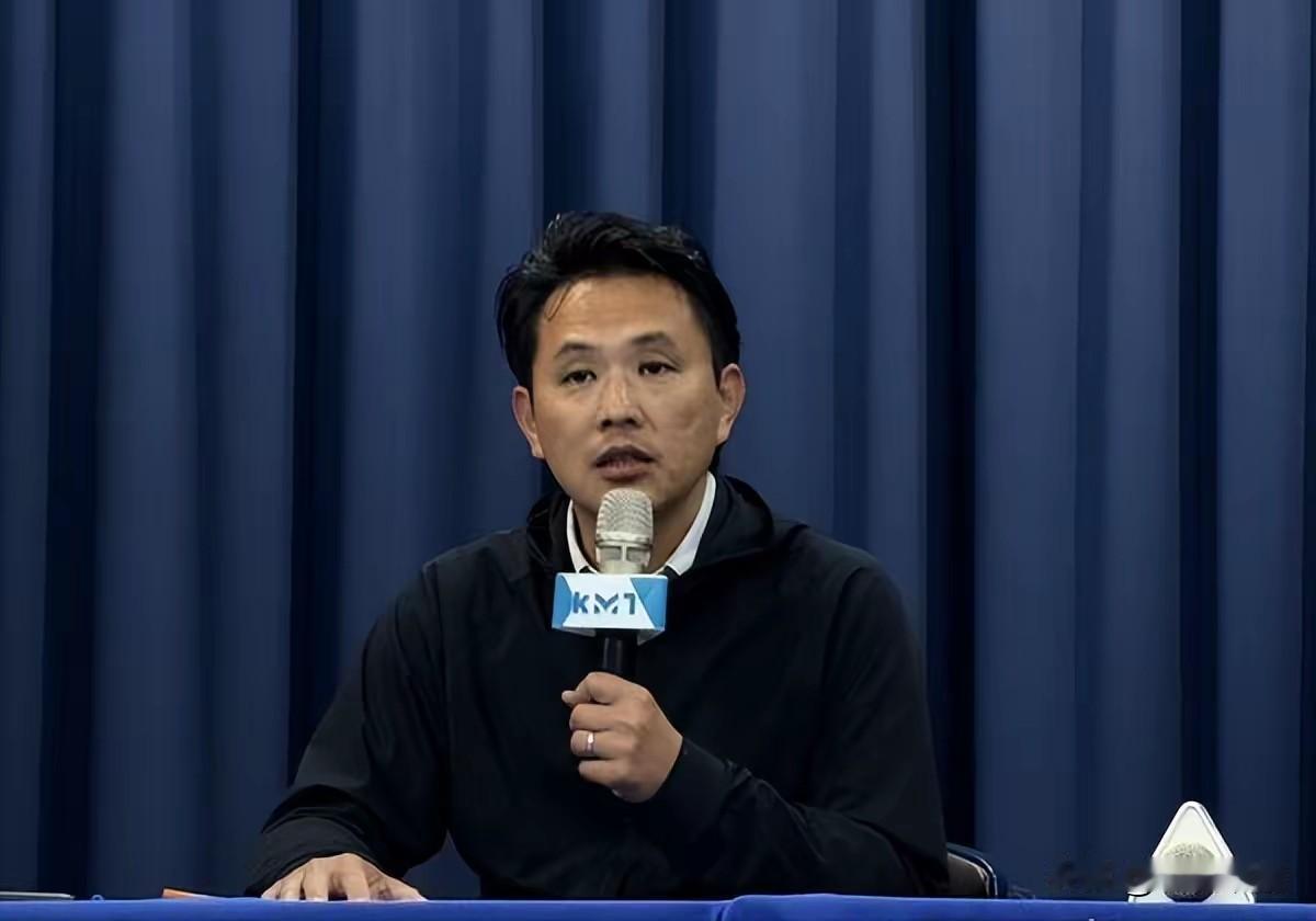 国民党新任文传会主委陈以信…
 
陈以信1972年生于台湾云林，马英九核心嫡系幕