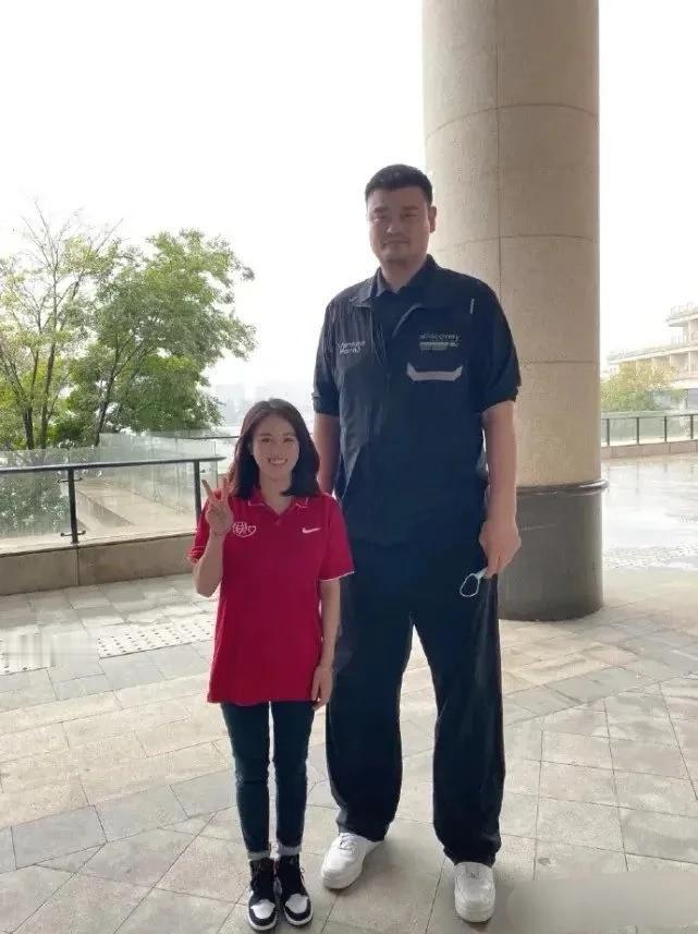 陈若琳与姚明也太萌吧！