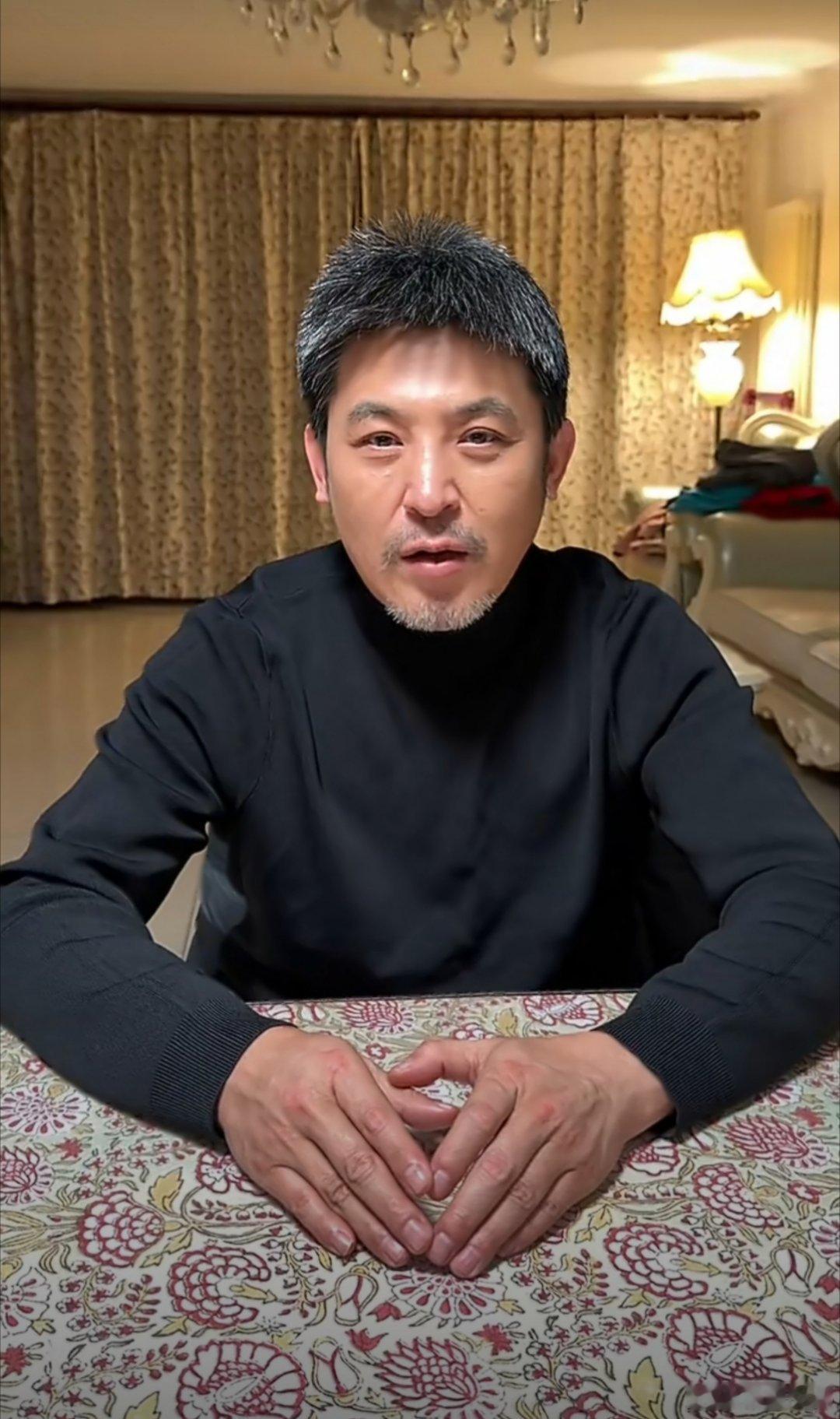 演员孙涛宣布告别春晚1月26日，宣布告别春晚，他称：我非常有幸参加了春晚并通过春