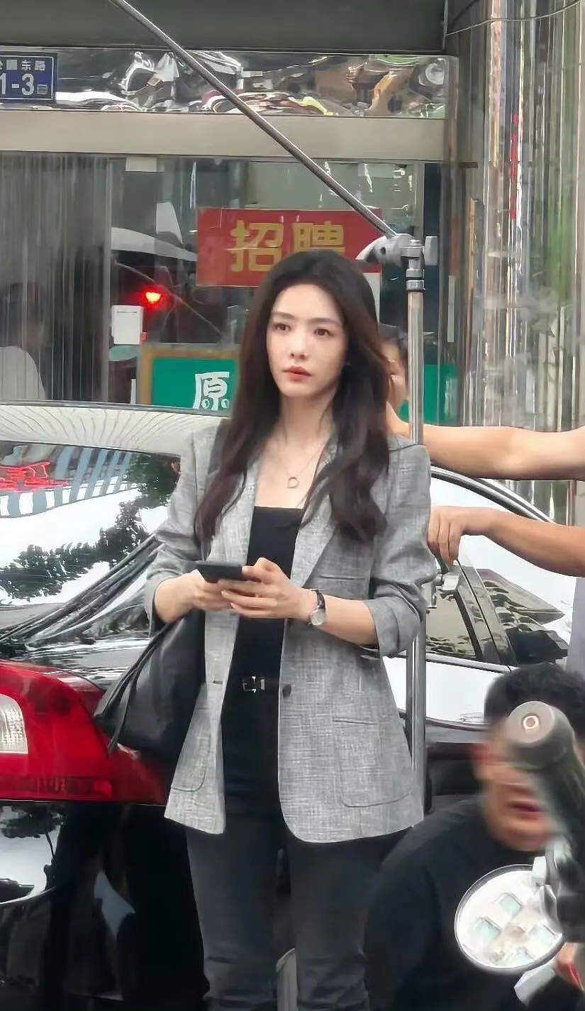 蔡文静的颜值是不是被低估了我觉得她好漂亮 明艳大气 ​​​