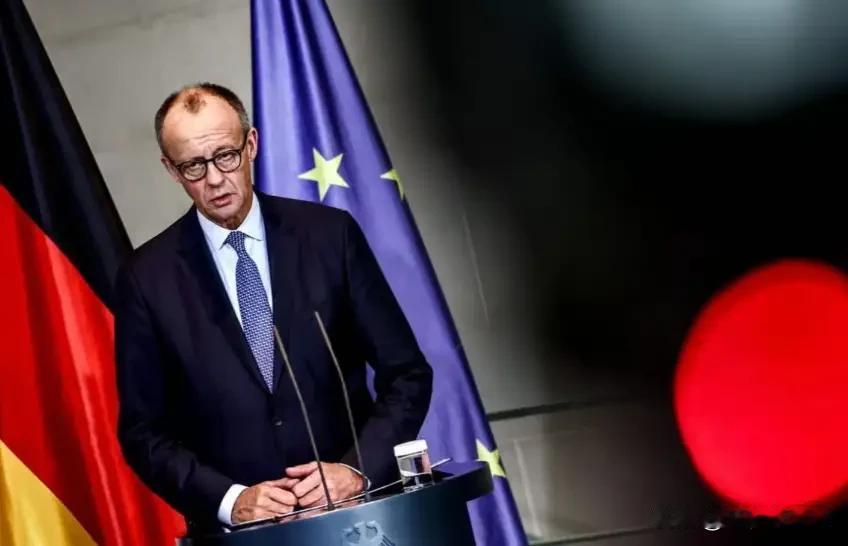 美媒爆料德国正在秘密制订对俄作战计划
乌克兰在俄乌战场上节节败退，让德国坐立不安