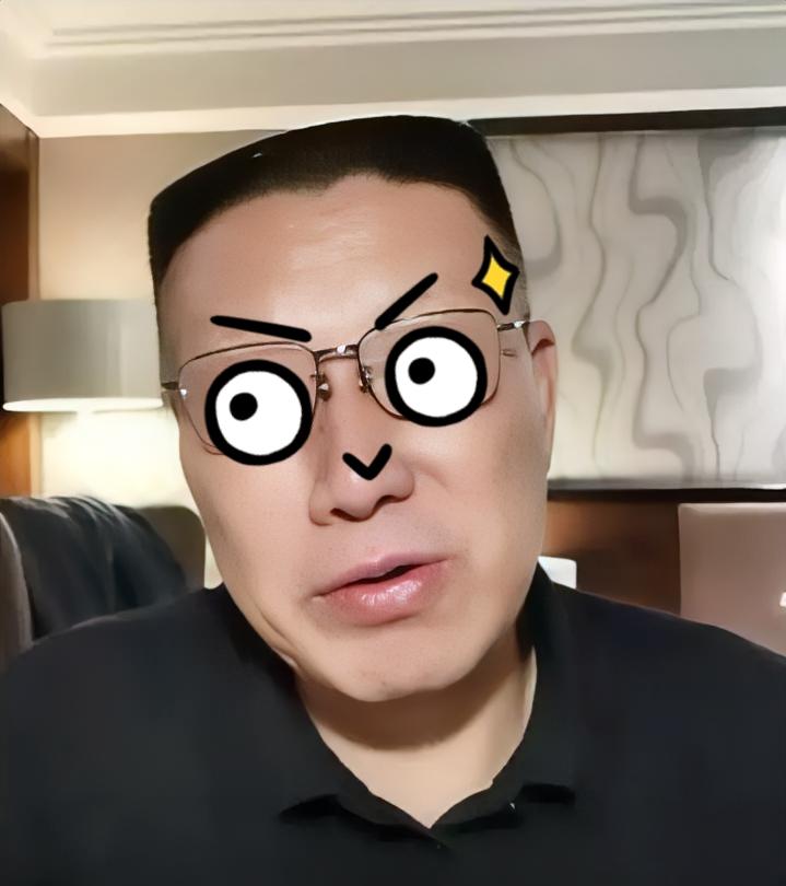 三拒绝结果刚出，全网最活跃的竟是毫不相干的老潘。连日刷屏开直播，话题句句不离三拒