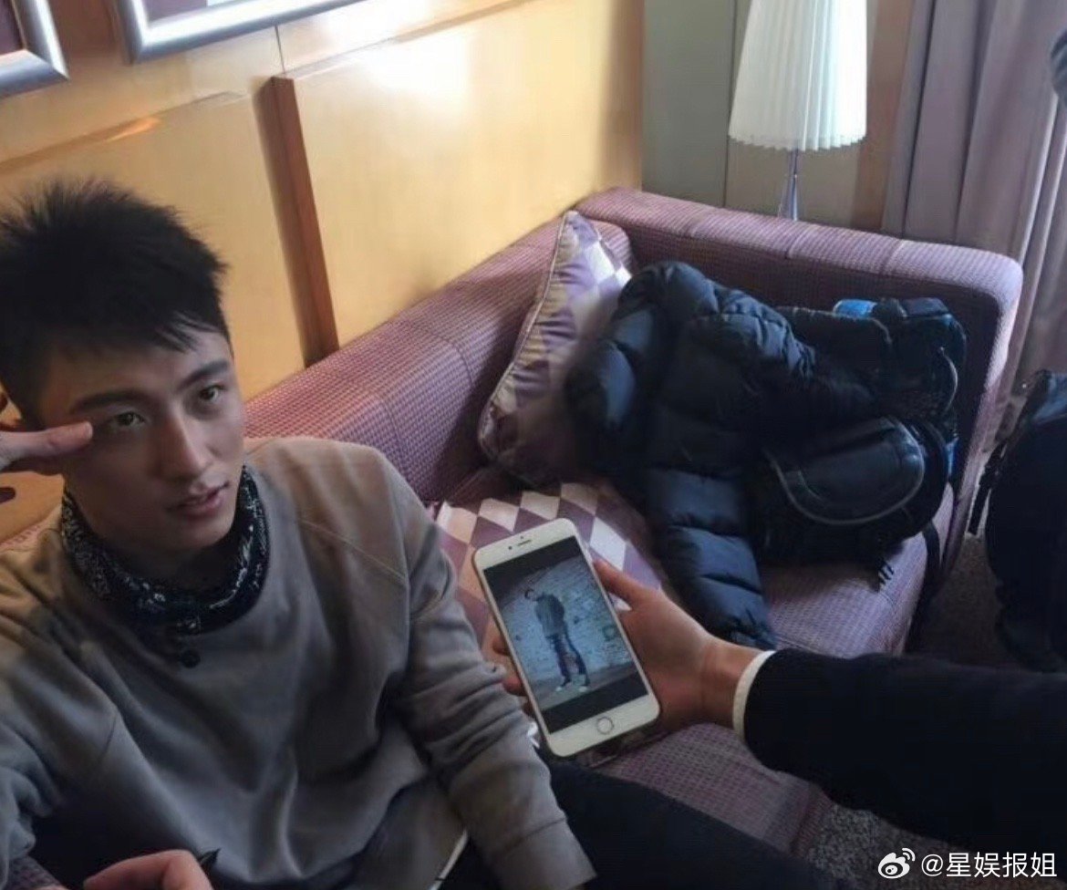 我觉得你可能会喜欢早期的黄景瑜 ​​​