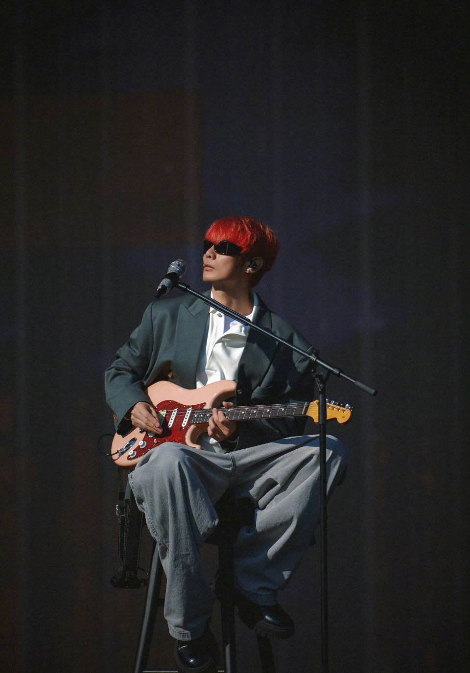 李荣浩 抄袭别乱造谣了，刚刚解决单依纯的事情，就有人说李荣浩抄袭？会不会太巧了.