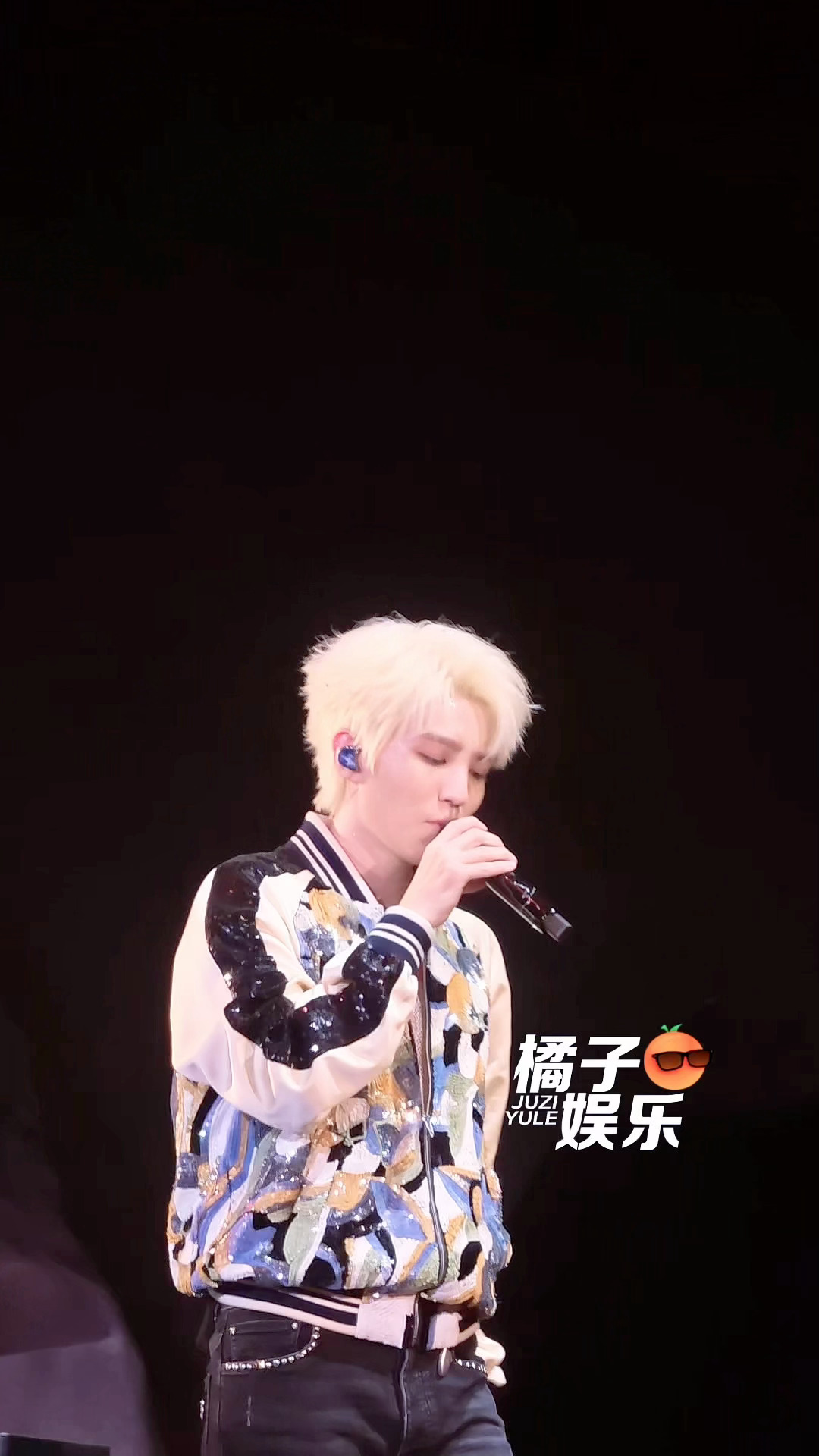 啊啊啊啊啊啊王俊凯你猛猛乱杀！！王俊凯演唱会金发 王俊凯演唱会状态夯爆了 