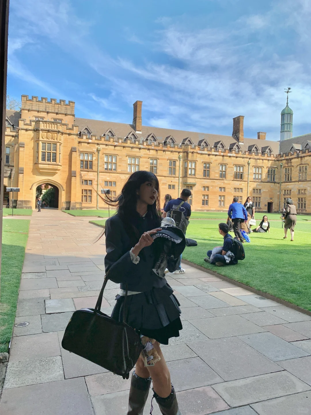 去魔法学院上学了！🪄💼