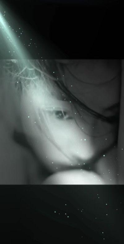 一个女人到底有多爱你，才能接受她在最需要你的时候，你不在她身边却还愿意等。在你忙