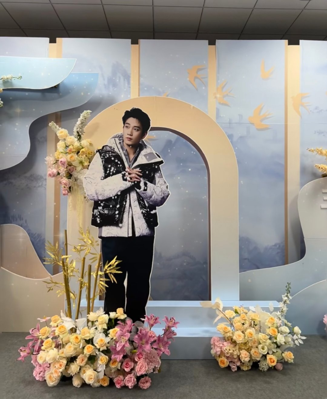 王子奇[超话]  王子奇御赐小仵作2杀青  御赐小仵作2杀青  王子奇《御赐小仵